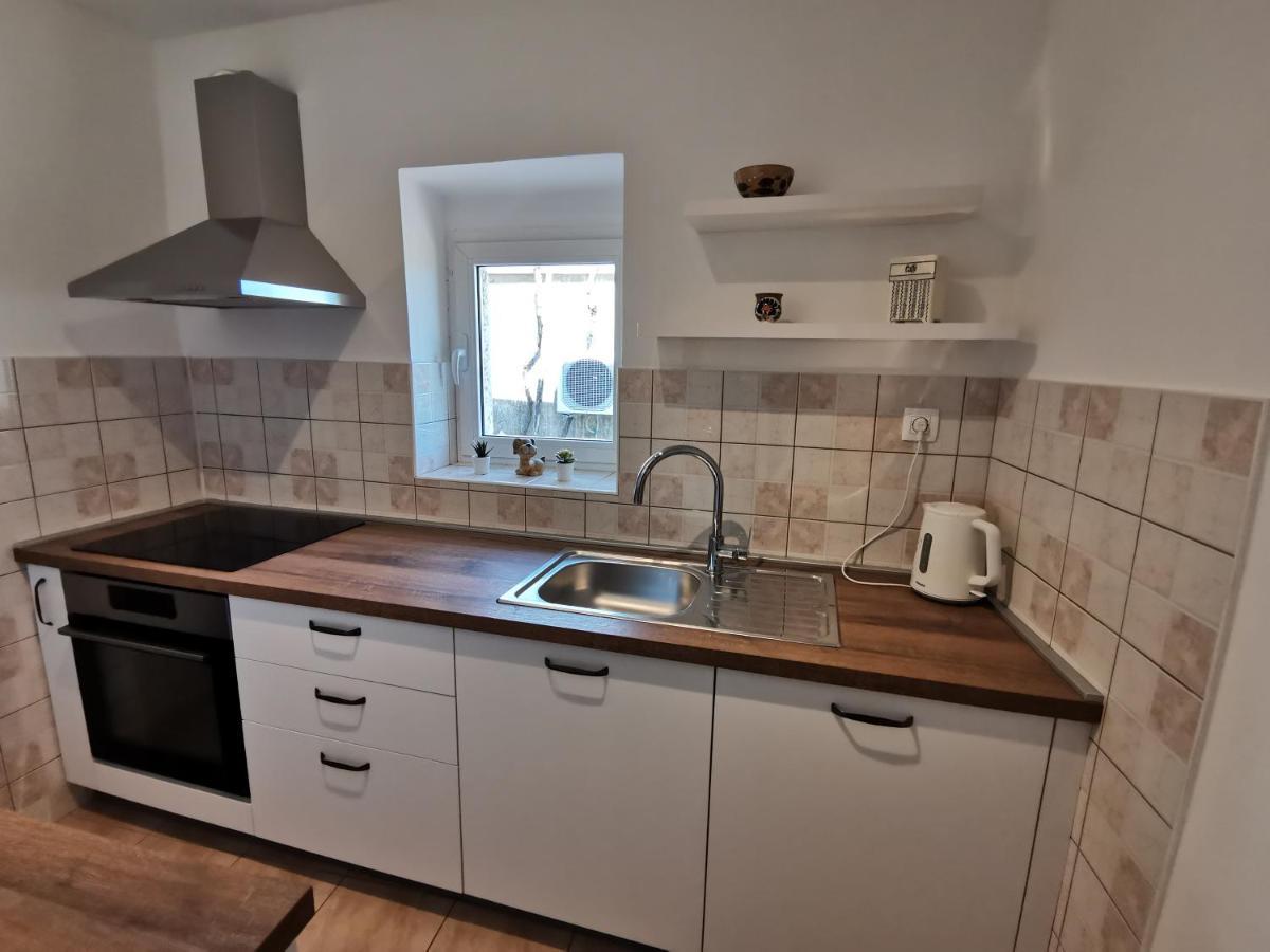 Kuca Za Odmor "Na Paltu" Villa Risika Ngoại thất bức ảnh